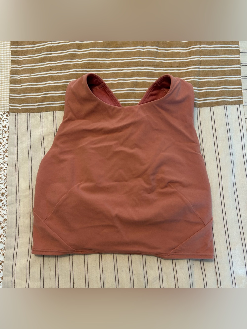 Lululemon cropped tank top with bra in rust color size 6